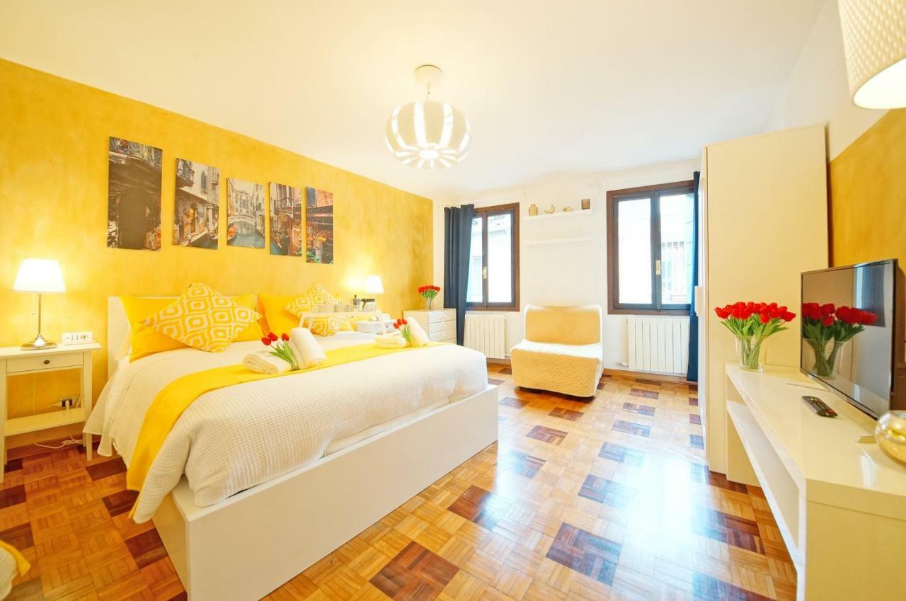 Calle Dei Fabbri Apartment เวนิส ภายนอก รูปภาพ